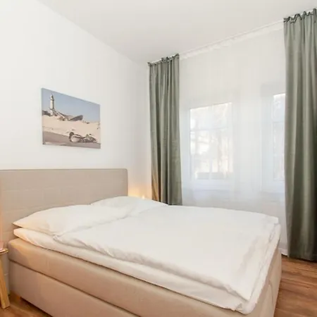 4 Strandhafer Rostock